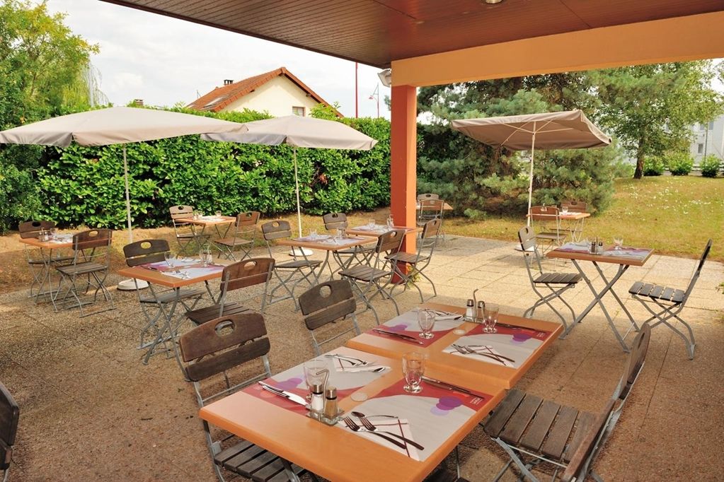 Campanile Moulins Avermes Restaurant foto